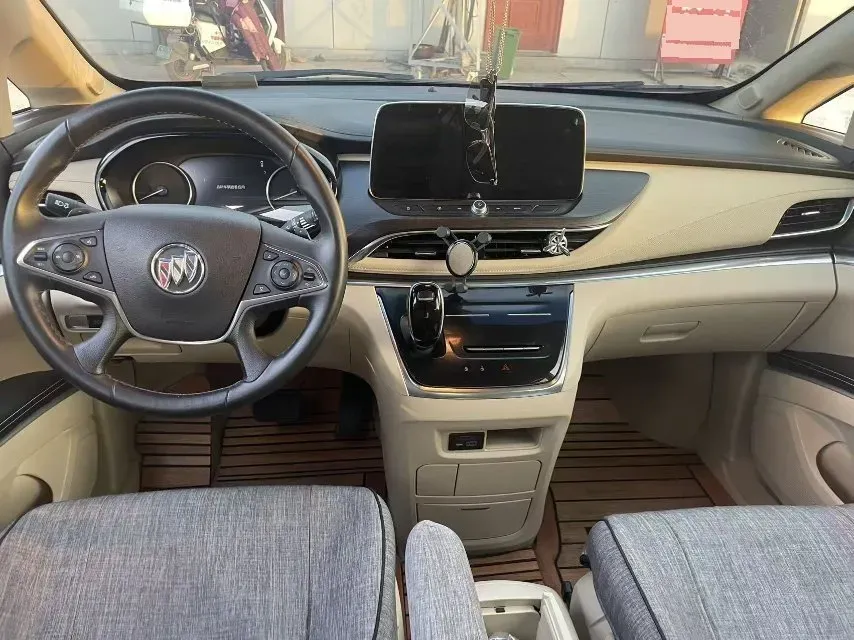 2023 Buick GL8 2.0T 237HP L4 9AT,autocango,china used car exporter,china ev exporter,chinese used car exporter,chinese used ev exporter
