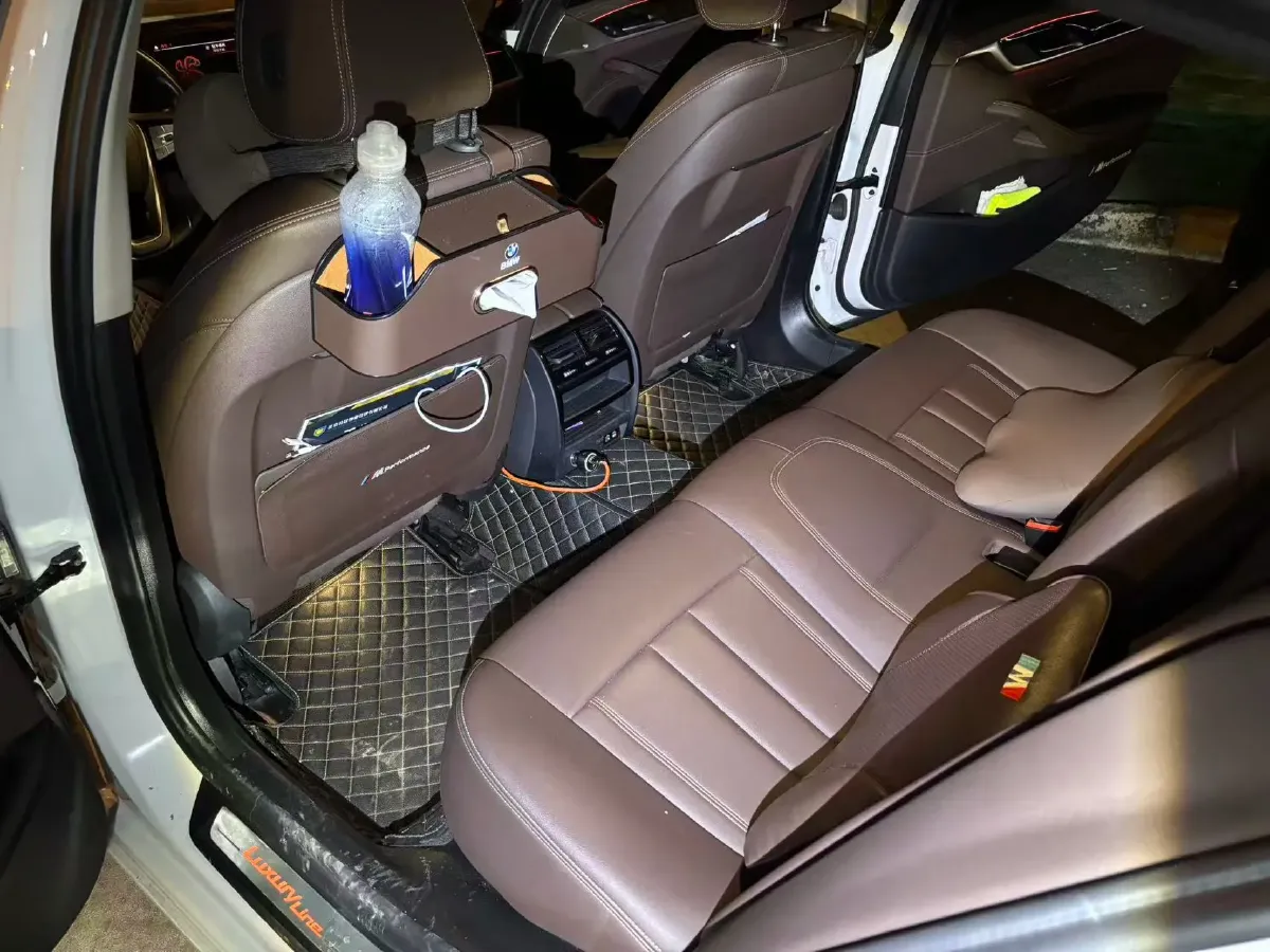 2020 BMW 5 Series 2.0T 184HP L4 8AT,autocango,china used car exporter,china ev exporter,chinese used car exporter,chinese used ev exporter