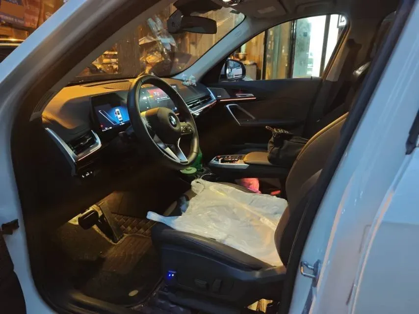 2024 BMW X1 2.0T 204HP L4 7DCT,autocango,china used car exporter,china ev exporter,chinese used car exporter,chinese used ev exporter