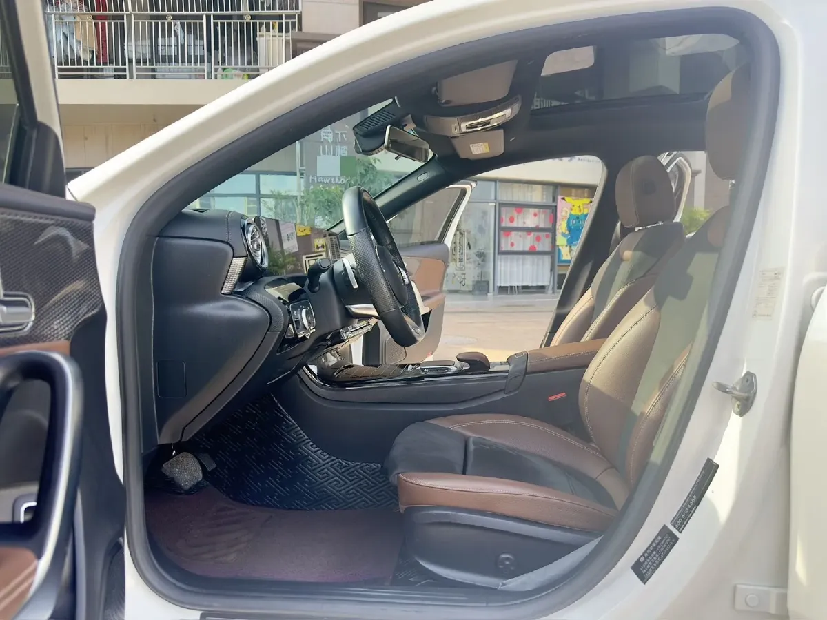 2021 Mercedes-Benz A Class 1.3T 163HP L4 7DCT,autocango,china used car exporter,china ev exporter,chinese used car exporter,chinese used ev exporter