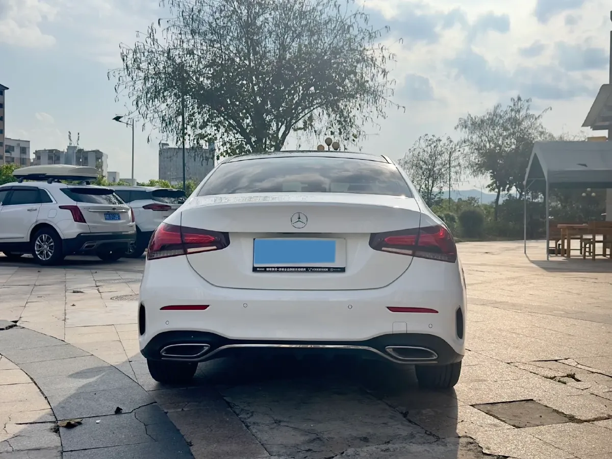 2021 Mercedes-Benz A Class 1.3T 163HP L4 7DCT,autocango,china used car exporter,china ev exporter,chinese used car exporter,chinese used ev exporter