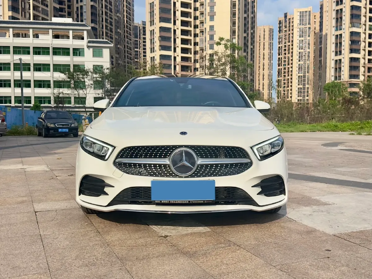 2021 Mercedes-Benz A Class 1.3T 163HP L4 7DCT,autocango,china used car exporter,china ev exporter,chinese used car exporter,chinese used ev exporter