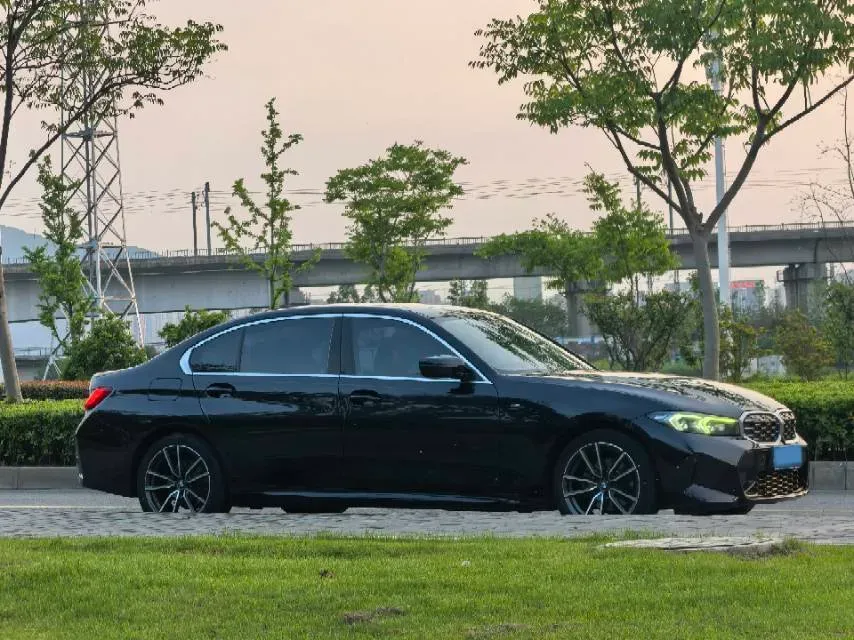 2023 BMW 3 Series 2.0T 184HP L4 8AT,autocango,china used car exporter,china ev exporter,chinese used car exporter,chinese used ev exporter
