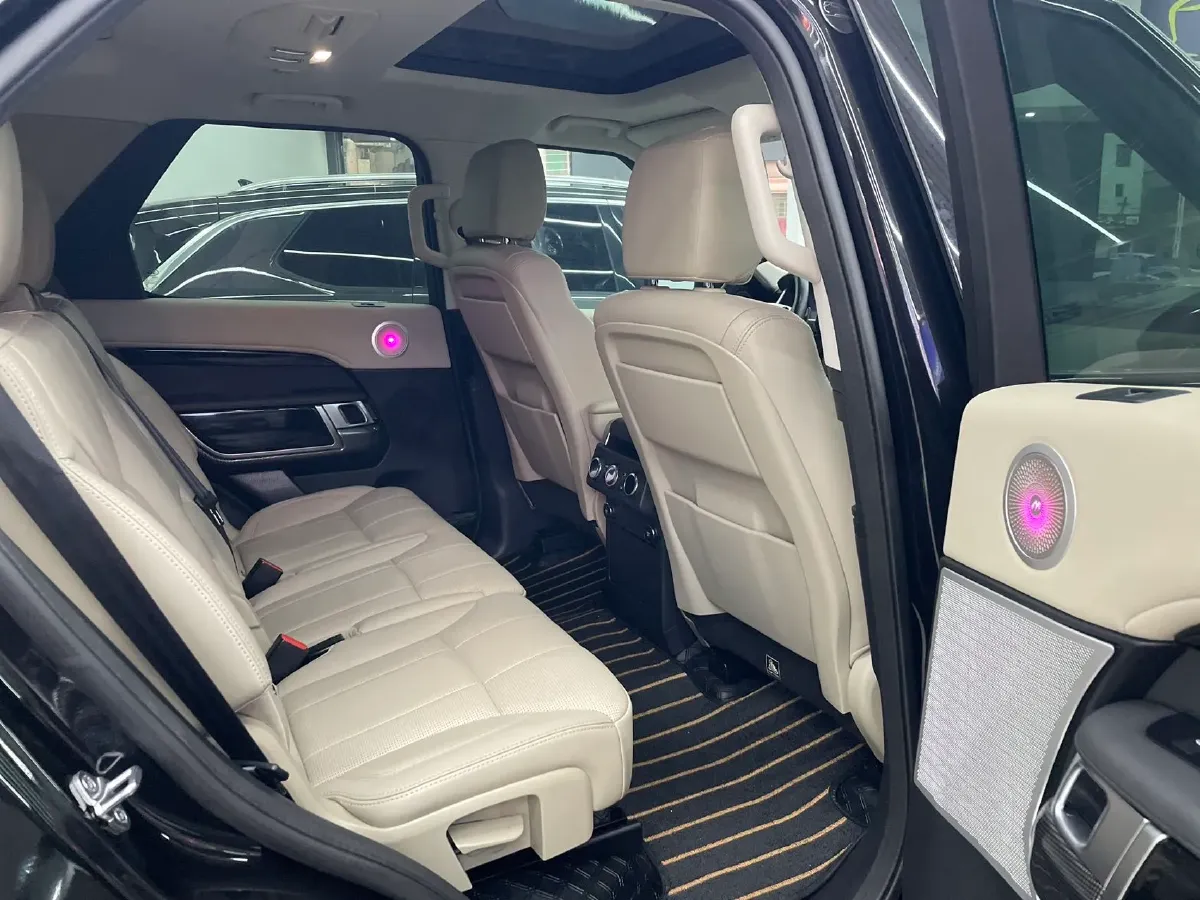 2020 Land Rover Discovery 3.0T 340HP V6 8AT,autocango,china used car exporter,china ev exporter,chinese used car exporter,chinese used ev exporter