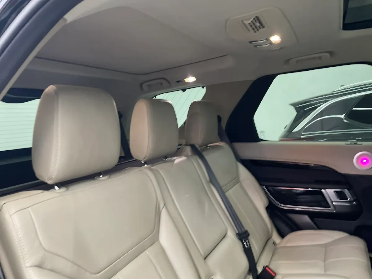 2020 Land Rover Discovery 3.0T 340HP V6 8AT,autocango,china used car exporter,china ev exporter,chinese used car exporter,chinese used ev exporter