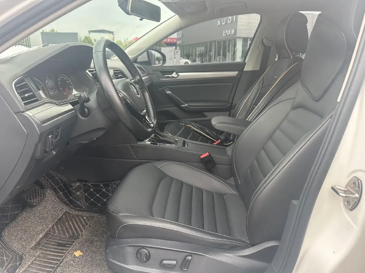 2019 Volkswagen Passat 1.4T 150HP L4 7DCT,autocango,china used car exporter,china ev exporter,chinese used car exporter,chinese used ev exporter