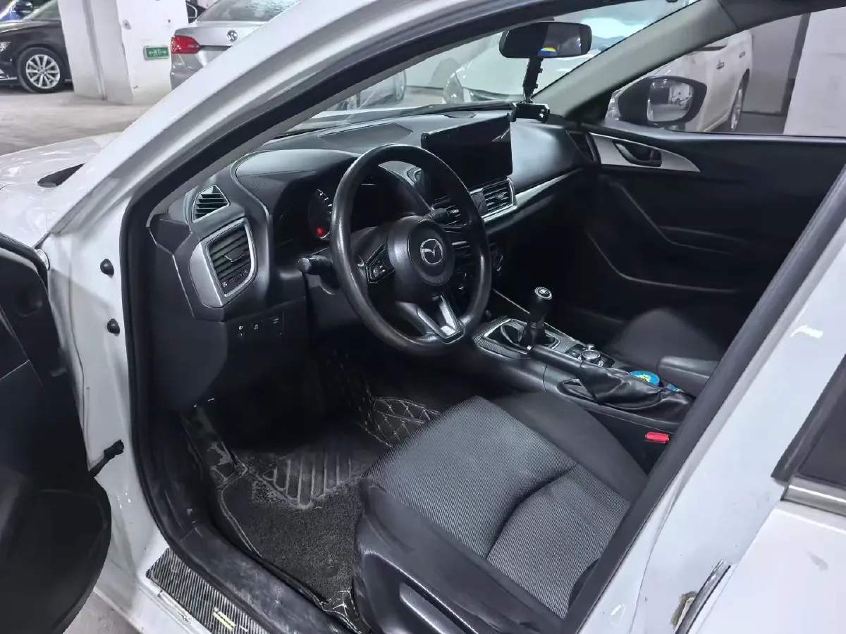 2017 Mazda 3 Axela 1.5L 117HP L4 6MT,autocango,china used car exporter,china ev exporter,chinese used car exporter,chinese used ev exporter