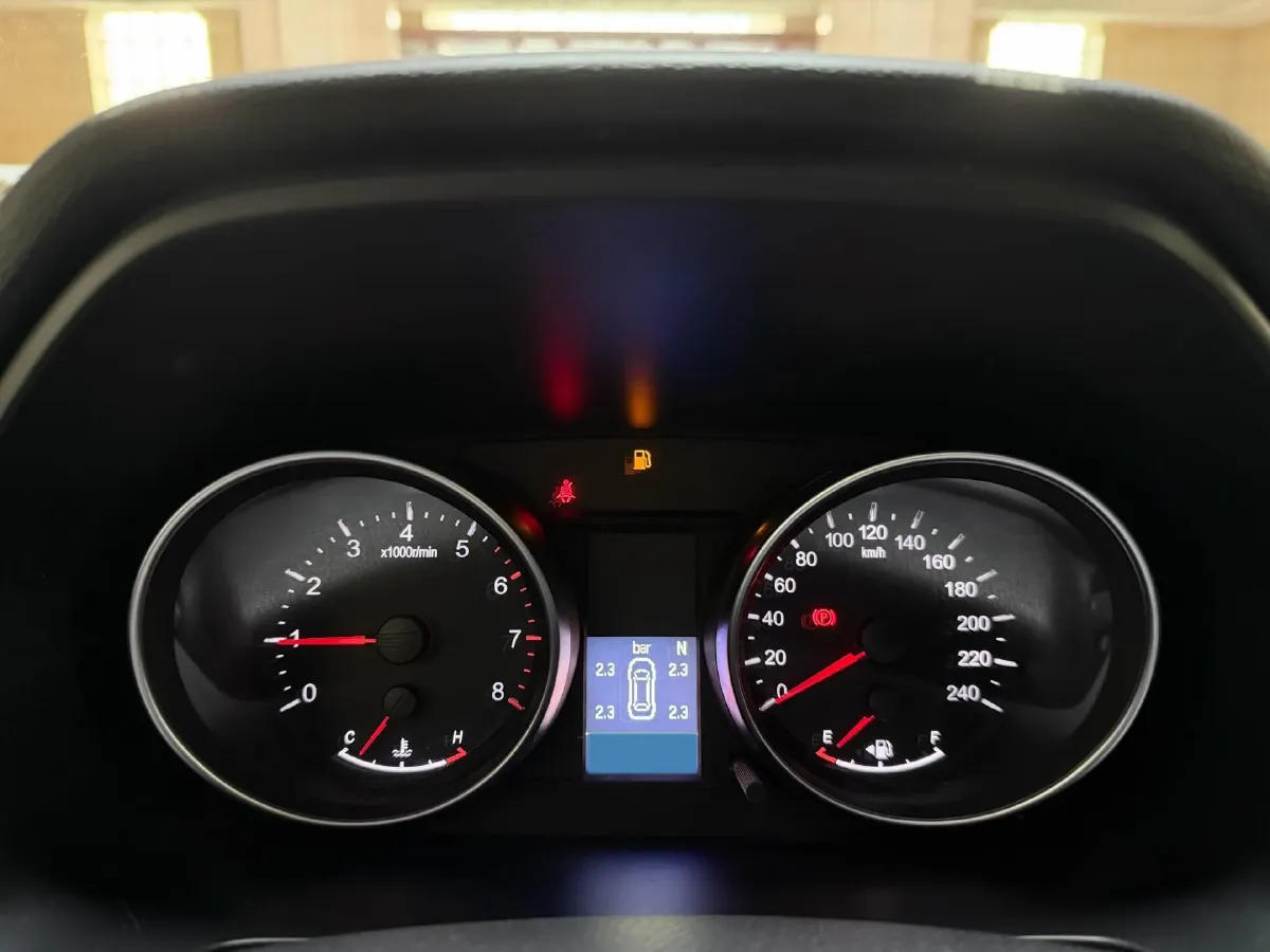 2023 Haval M6 1.5T 150HP L4 7DCT,autocango,china used car exporter,china ev exporter,chinese used car exporter,chinese used ev exporter