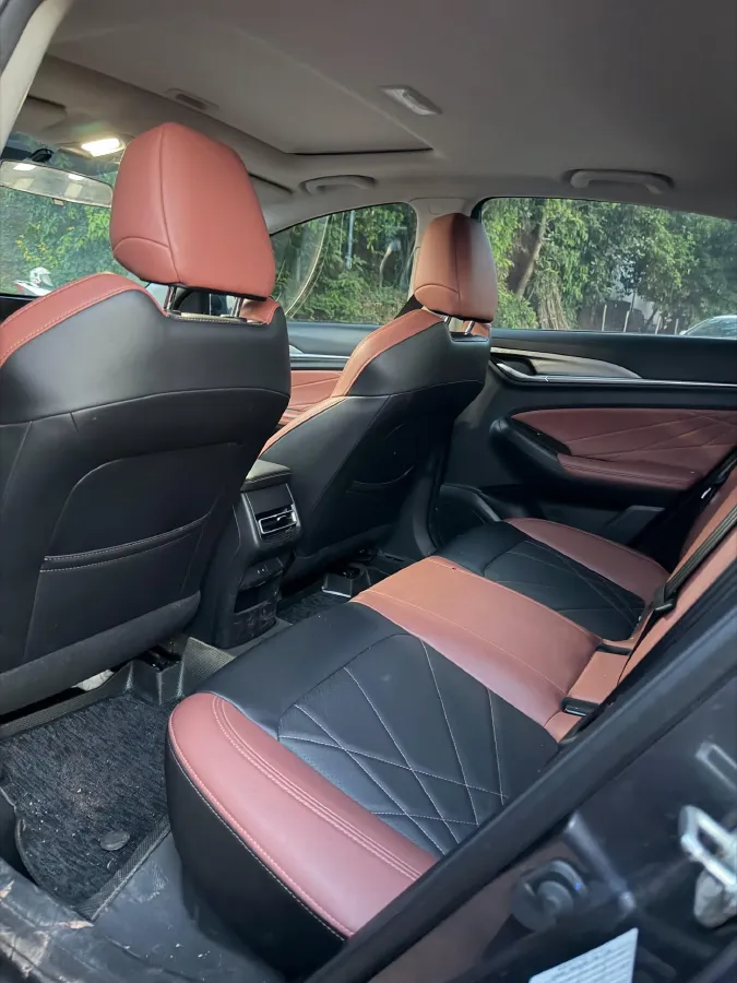 2021 ChangAn Eado 1.4T 160HP L4 7DCT,autocango,china used car exporter,china ev exporter,chinese used car exporter,chinese used ev exporter