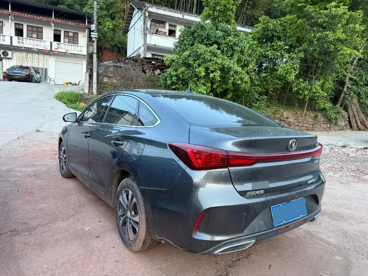 2021 ChangAn Eado 1.4T 160HP L4 7DCT,autocango,china used car exporter,china ev exporter,chinese used car exporter,chinese used ev exporter