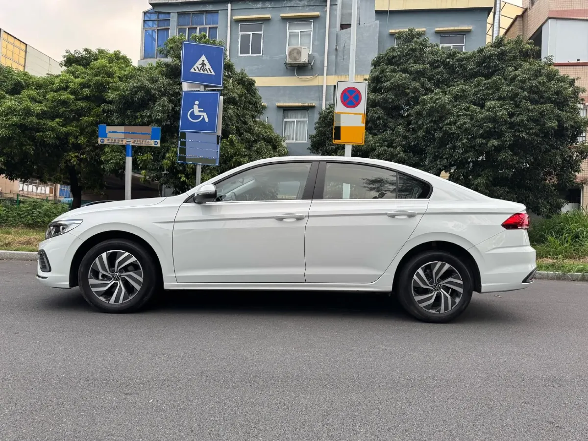 2025 Volkswagen Bora 1.2T 116HP L4 7DCT,autocango,china used car exporter,china ev exporter,chinese used car exporter,chinese used ev exporter