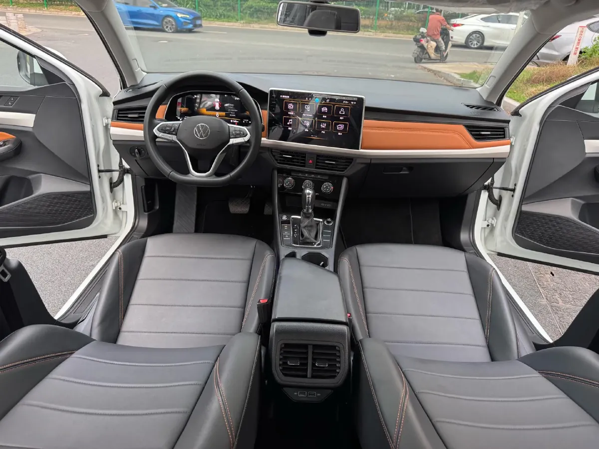 2025 Volkswagen Bora 1.2T 116HP L4 7DCT,autocango,china used car exporter,china ev exporter,chinese used car exporter,chinese used ev exporter