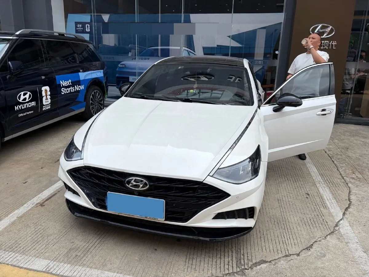 2020 Hyundai Sonata 2.0T 240HP L4 8AT,autocango,china used car exporter,china ev exporter,chinese used car exporter,chinese used ev exporter
