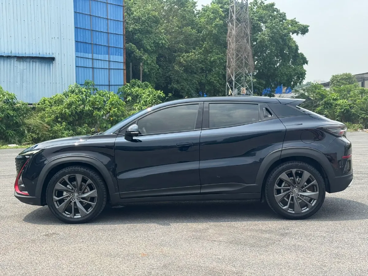 2020 ChangAn UNI-T 1.5T 180HP L4 7DCT,autocango,china used car exporter,china ev exporter,chinese used car exporter,chinese used ev exporter