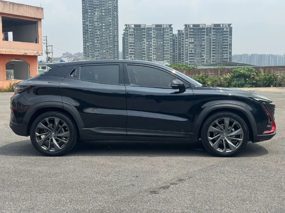2020 ChangAn UNI-T 1.5T 180HP L4 7DCT,autocango,china used car exporter,china ev exporter,chinese used car exporter,chinese used ev exporter