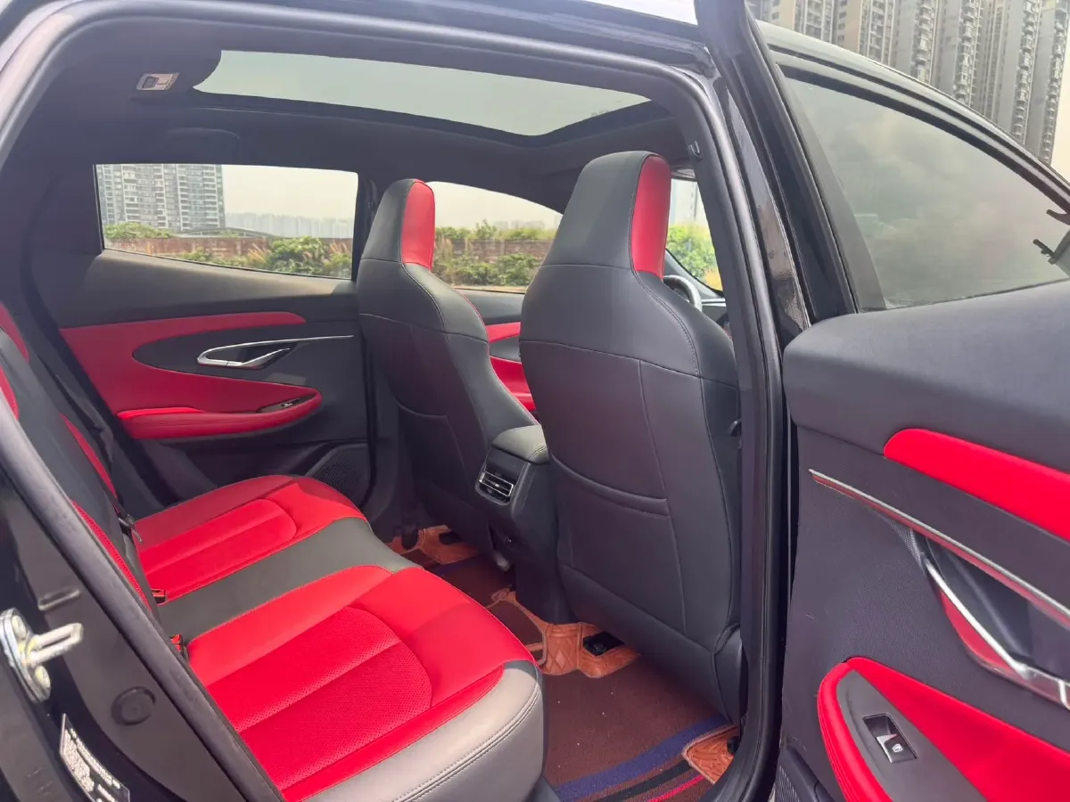 2020 ChangAn UNI-T 1.5T 180HP L4 7DCT,autocango,china used car exporter,china ev exporter,chinese used car exporter,chinese used ev exporter