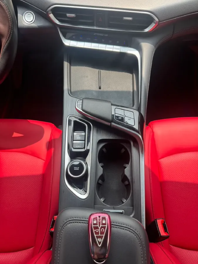 2020 ChangAn UNI-T 1.5T 180HP L4 7DCT,autocango,china used car exporter,china ev exporter,chinese used car exporter,chinese used ev exporter