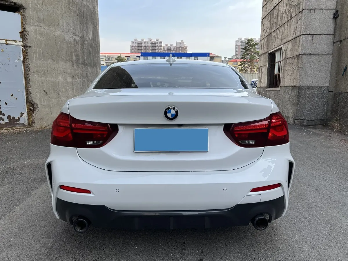 2023 BMW 1 Series 1.5T 136HP L3 7DCT,autocango,china used car exporter,china ev exporter,chinese used car exporter,chinese used ev exporter