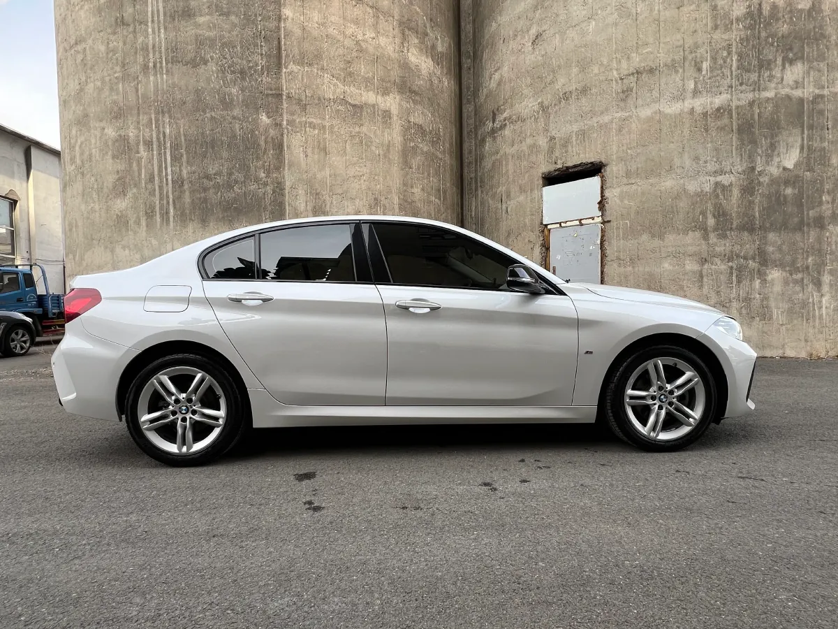 2023 BMW 1 Series 1.5T 136HP L3 7DCT,autocango,china used car exporter,china ev exporter,chinese used car exporter,chinese used ev exporter