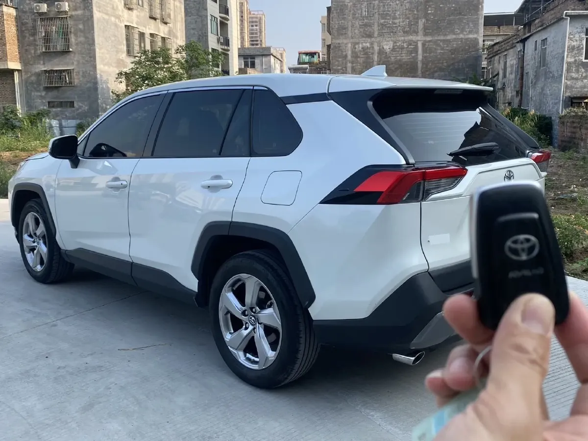 2020 Toyota RAV4 2.0L 171HP L4 CVT,autocango,china used car exporter,china ev exporter,chinese used car exporter,chinese used ev exporter