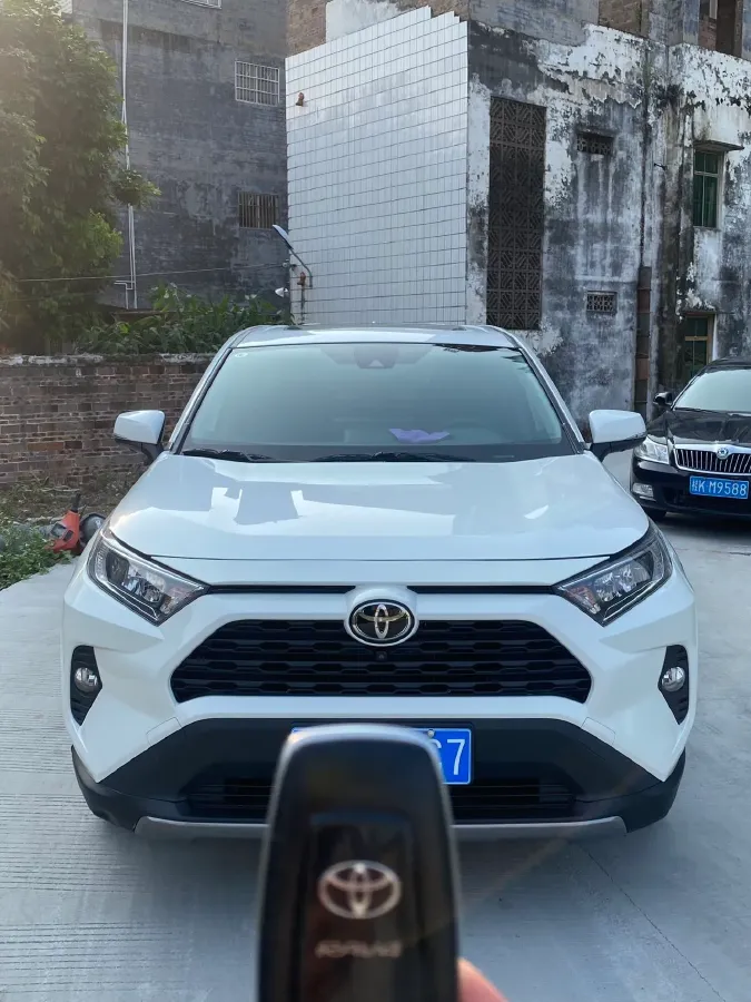 2020 Toyota RAV4 2.0L 171HP L4 CVT,autocango,china used car exporter,china ev exporter,chinese used car exporter,chinese used ev exporter