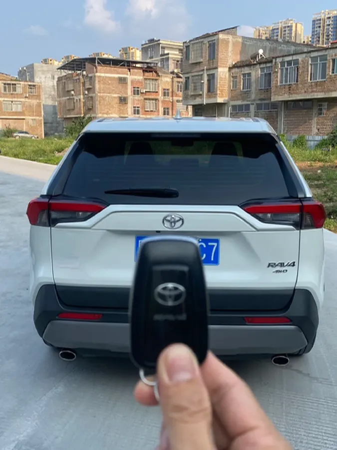 2020 Toyota RAV4 2.0L 171HP L4 CVT,autocango,china used car exporter,china ev exporter,chinese used car exporter,chinese used ev exporter