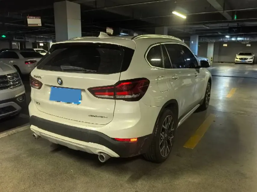 2022 BMW X1 2.0T 192HP L4 8AT,autocango,china used car exporter,china ev exporter,chinese used car exporter,chinese used ev exporter