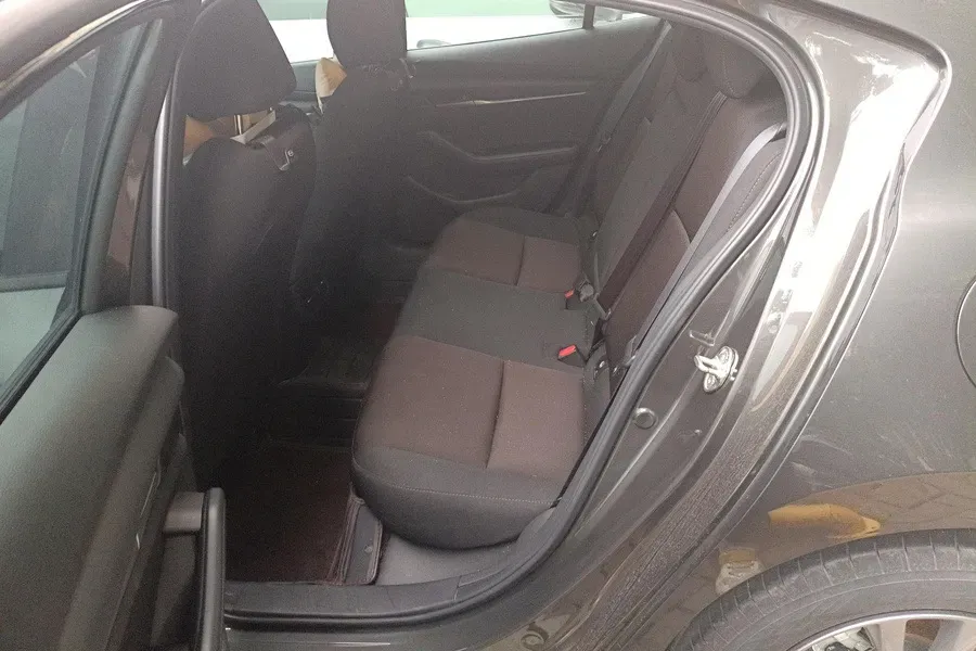 2022 Mazda 3 Axela 2.0L 158HP L4 6AT,autocango,china used car exporter,china ev exporter,chinese used car exporter,chinese used ev exporter