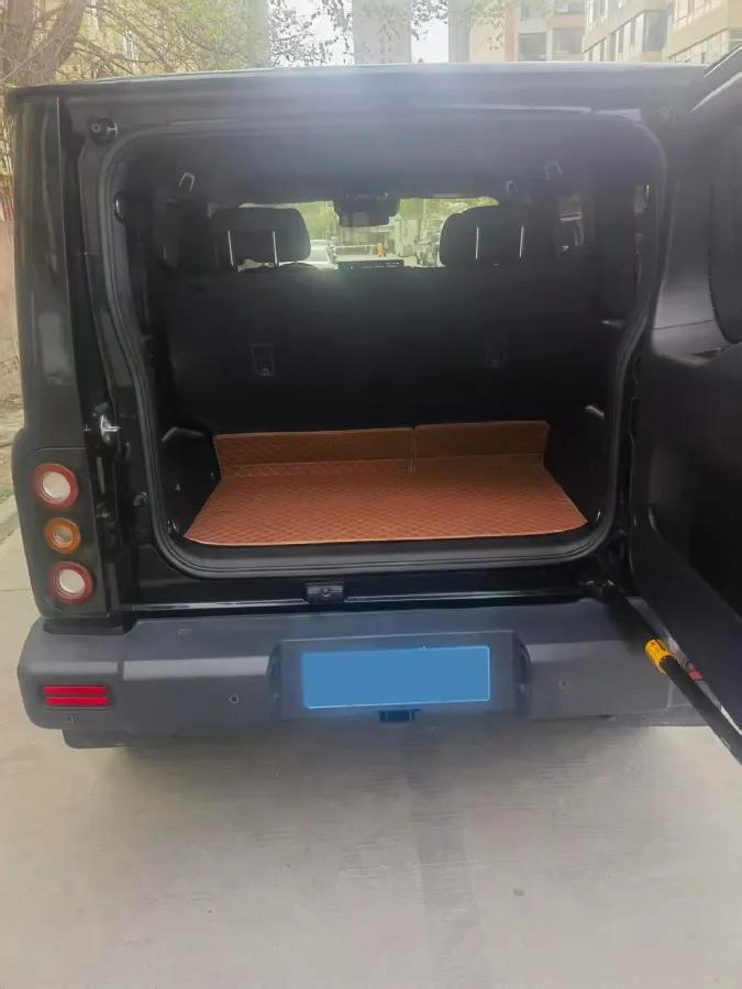 2024 212 212 T01 2.0T 252HP L4 8AT,autocango,china used car exporter,china ev exporter,chinese used car exporter,chinese used ev exporter