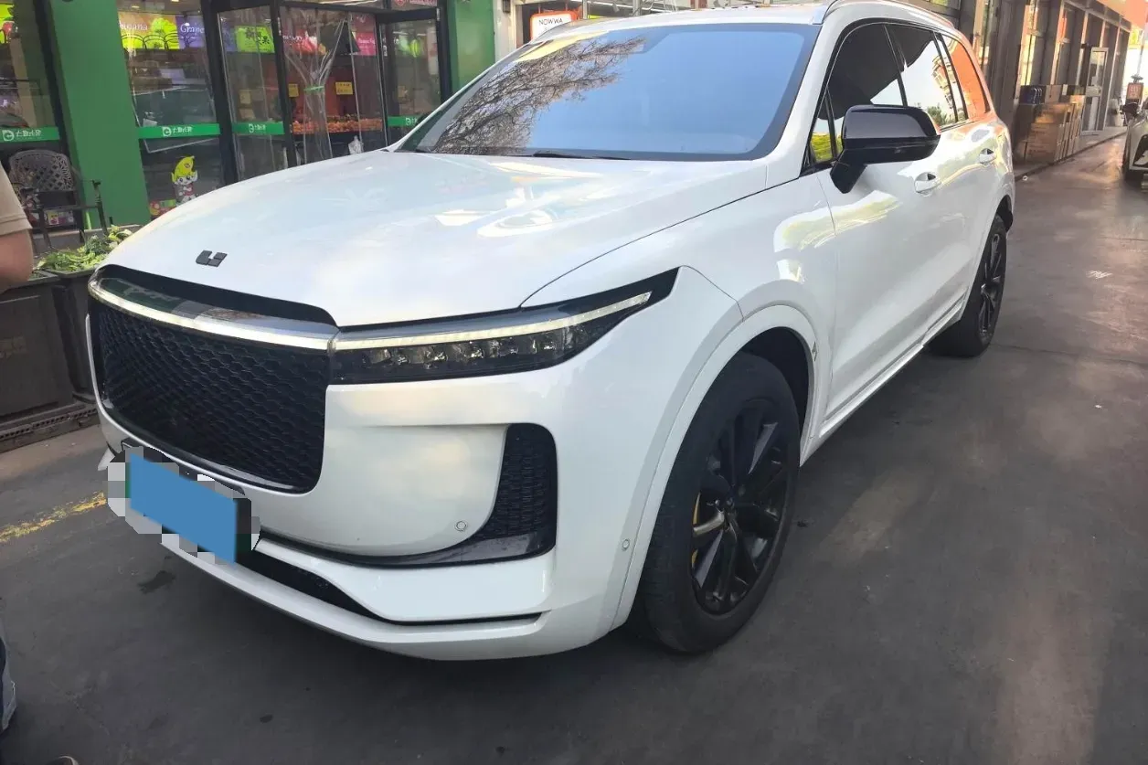 2020 Li ONE Range Extended 131HP REEV 40.5KWH,autocango,china used car exporter,china ev exporter,chinese used car exporter,chinese used ev exporter