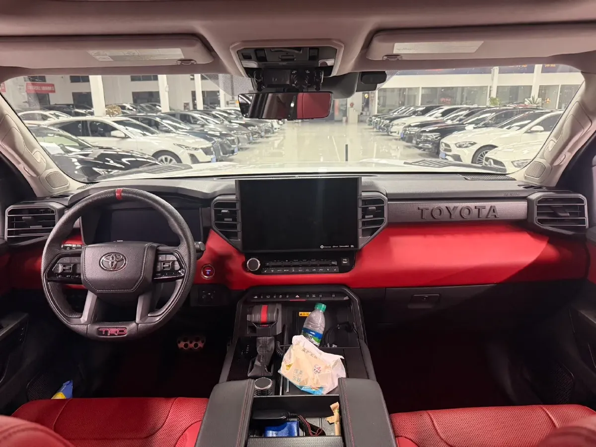 2023 HongQi H5 1.8T 197HP L4 8AT,autocango,china used car exporter,china ev exporter,chinese used car exporter,chinese used ev exporter