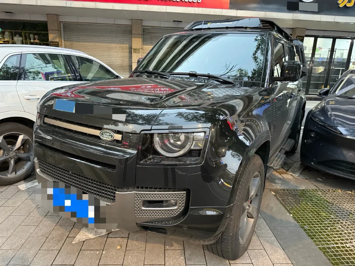 2025 Land Rover Defender 3.0T 400HP L6 8AT,autocango,china used car exporter,china ev exporter,chinese used car exporter,chinese used ev exporter