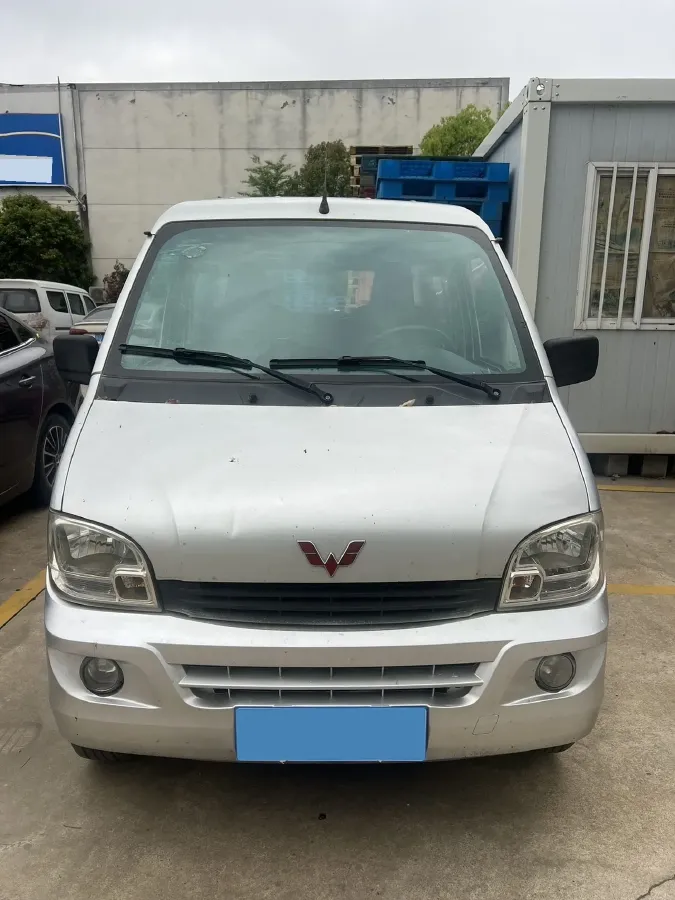 2015 WuLing ZhiGuang 1.2L 82HP L4 5MT,autocango,china used car exporter,china ev exporter,chinese used car exporter,chinese used ev exporter