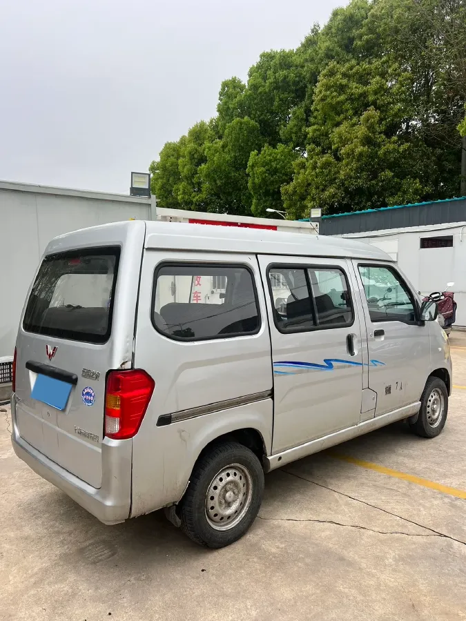 2015 WuLing ZhiGuang 1.2L 82HP L4 5MT,autocango,china used car exporter,china ev exporter,chinese used car exporter,chinese used ev exporter