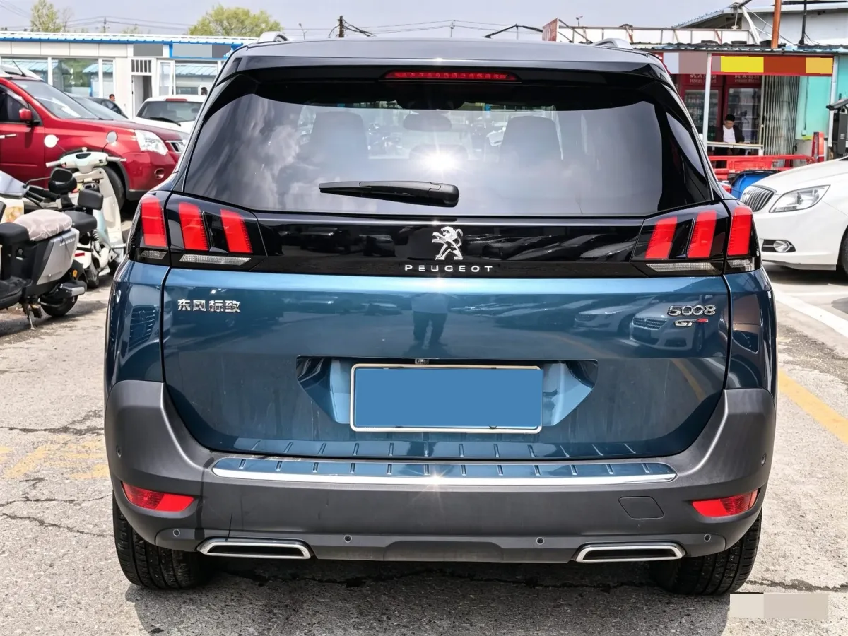 2017 Peugeot 5008 1.8T 204HP L4 6AT,autocango,china used car exporter,china ev exporter,chinese used car exporter,chinese used ev exporter