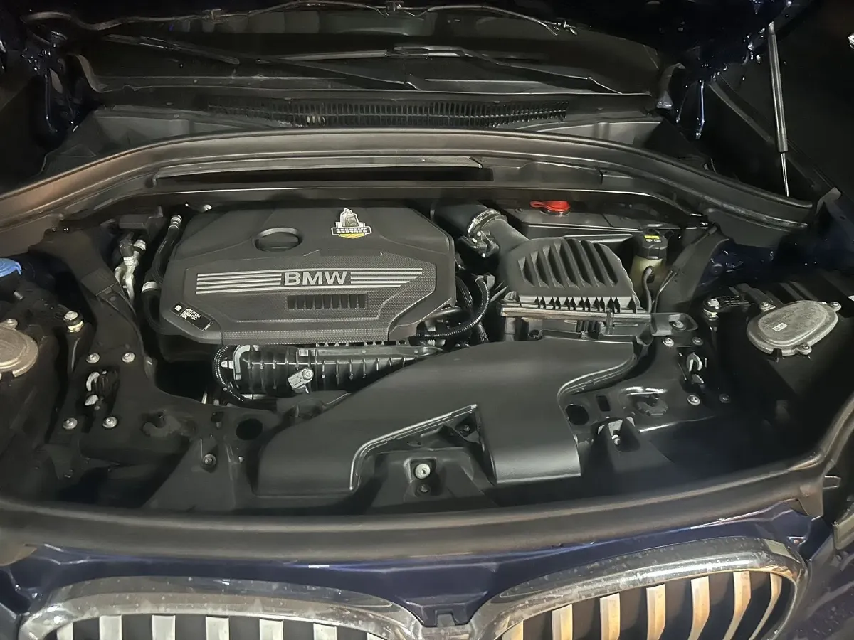2021 BMW X1 1.5T 140HP L3 7DCT,autocango,china used car exporter,china ev exporter,chinese used car exporter,chinese used ev exporter
