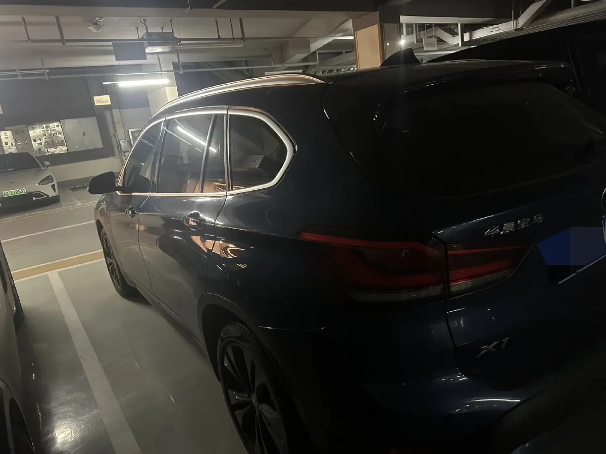 2021 BMW X1 1.5T 140HP L3 7DCT,autocango,china used car exporter,china ev exporter,chinese used car exporter,chinese used ev exporter