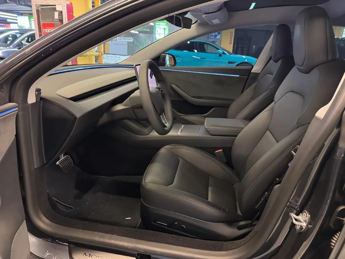 2023 Buick EnvisionPlus 2.0T 237HP L4 9AT,autocango,china used car exporter,china ev exporter,chinese used car exporter,chinese used ev exporter