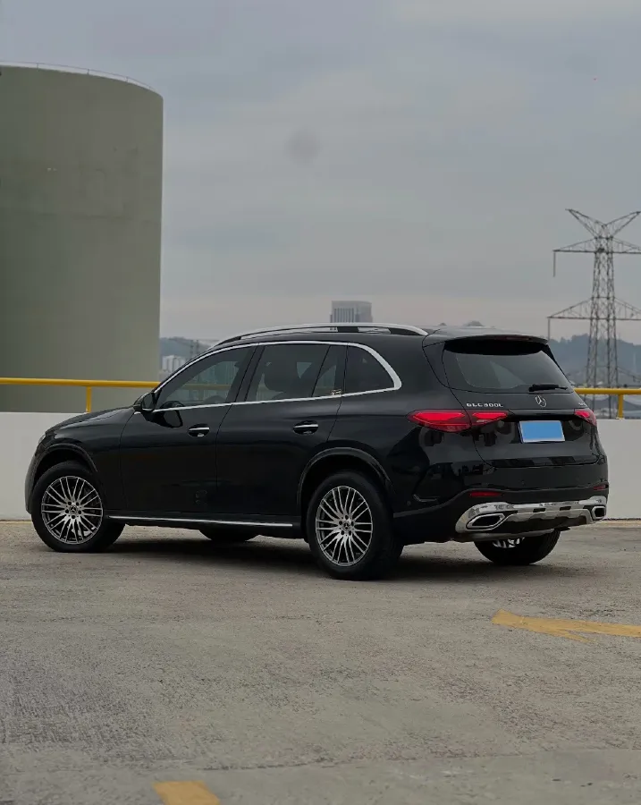 2024 Mercedes-Benz GLC Class 2.0T 258HP L4 9AT,autocango,china used car exporter,china ev exporter,chinese used car exporter,chinese used ev exporter