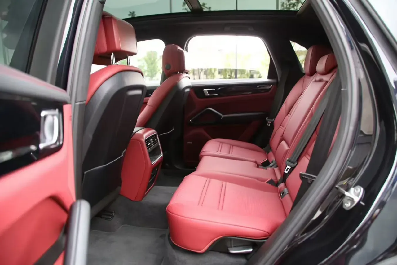 2019 Porsche Cayenne 3.0T 340HP V6 8AT,autocango,china used car exporter,china ev exporter,chinese used car exporter,chinese used ev exporter