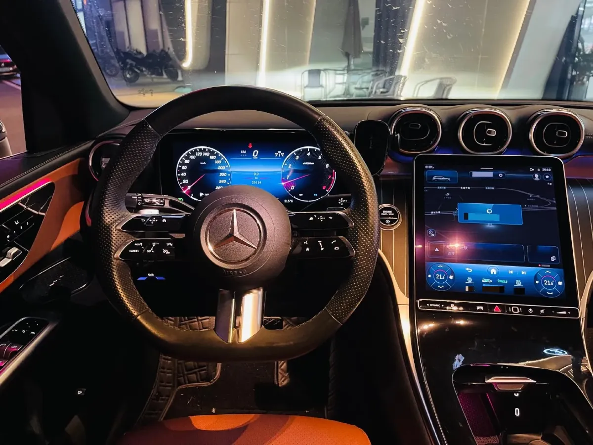 2023 Mercedes-Benz GLC Class 2.0T 204HP L4 9AT,autocango,china used car exporter,china ev exporter,chinese used car exporter,chinese used ev exporter