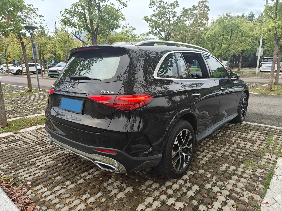 2023 Mercedes-Benz GLC Class 2.0T 204HP L4 9AT,autocango,china used car exporter,china ev exporter,chinese used car exporter,chinese used ev exporter