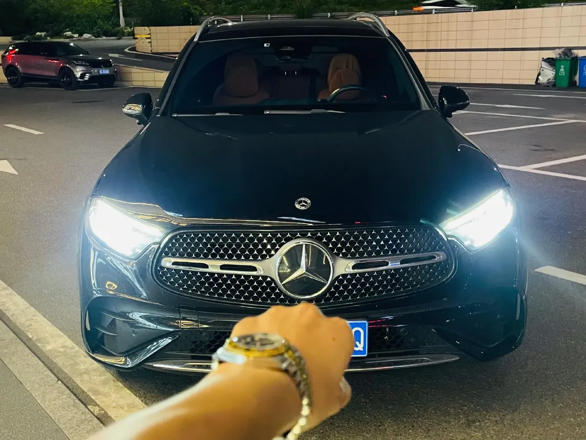 2023 Mercedes-Benz GLC Class 2.0T 204HP L4 9AT,autocango,china used car exporter,china ev exporter,chinese used car exporter,chinese used ev exporter