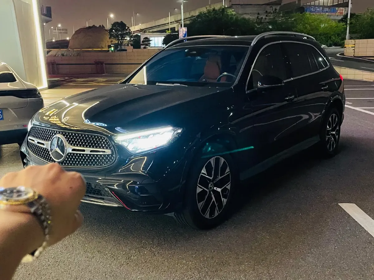 2023 Mercedes-Benz GLC Class 2.0T 204HP L4 9AT,autocango,china used car exporter,china ev exporter,chinese used car exporter,chinese used ev exporter