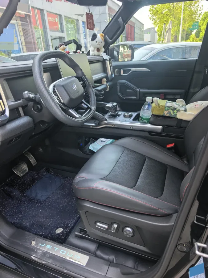 2025 Jetour Traveller 2.0T 254HP L4 7DCT,autocango,china used car exporter,china ev exporter,chinese used car exporter,chinese used ev exporter