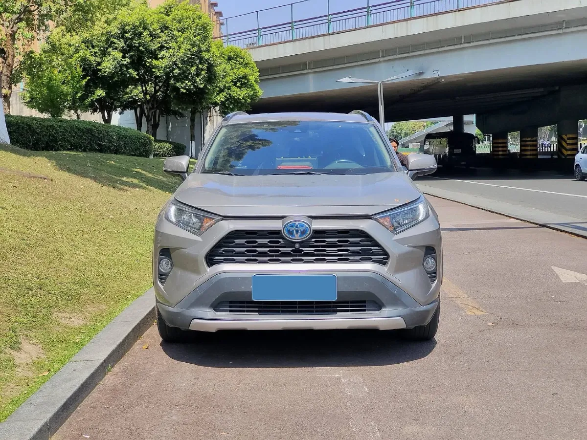 2020 Toyota RAV4 2.5L 178HP L4 E-CVT Hybrid,autocango,china used car exporter,china ev exporter,chinese used car exporter,chinese used ev exporter