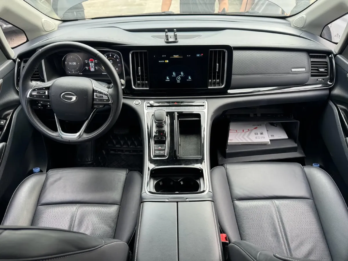 2021 GAC Trumpchi M8 2.0T 252HP L4 8AT,autocango,china used car exporter,china ev exporter,chinese used car exporter,chinese used ev exporter