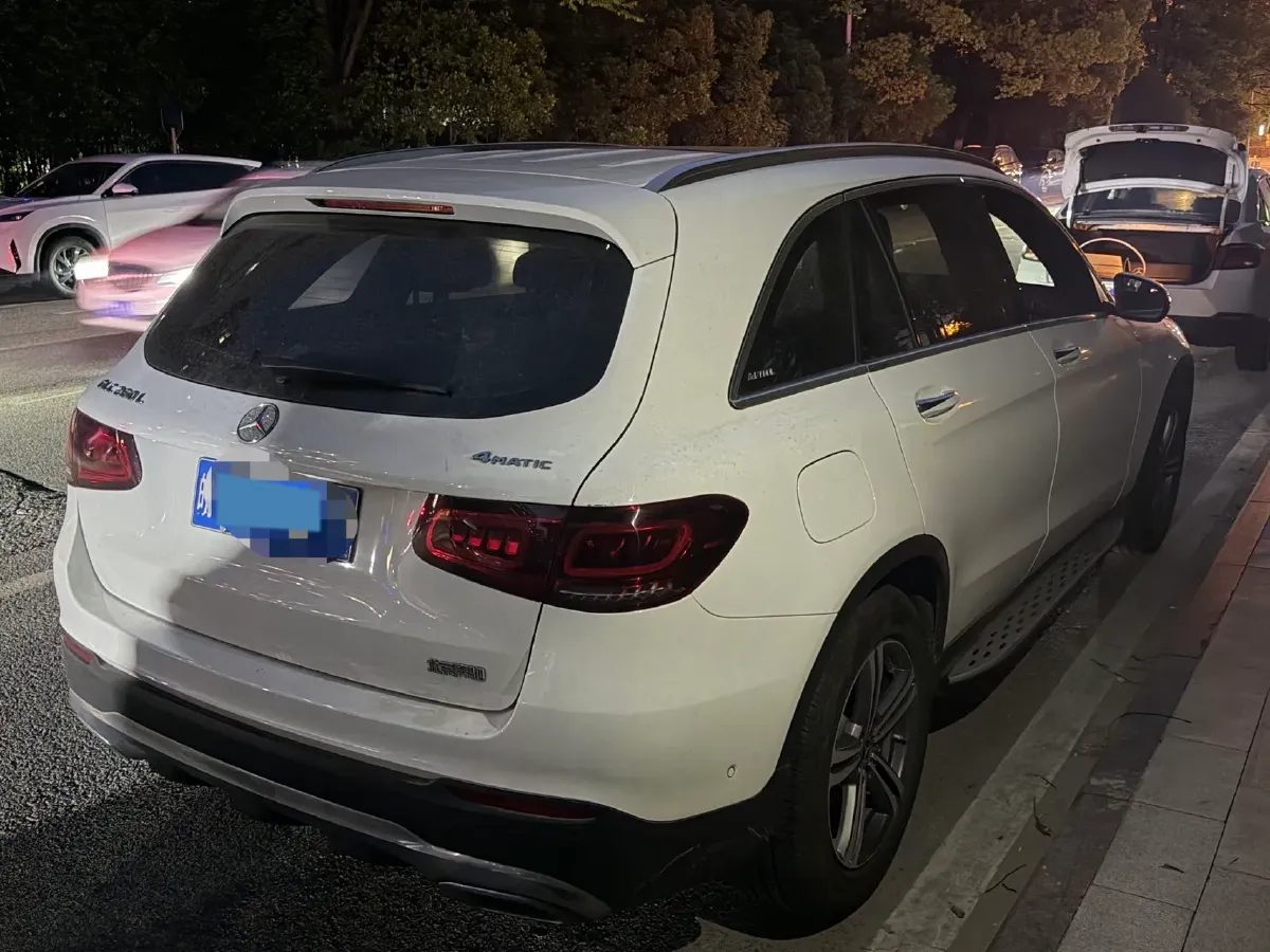 2021 Mercedes-Benz GLC Class 2.0T 197HP L4 9AT,autocango,china used car exporter,china ev exporter,chinese used car exporter,chinese used ev exporter