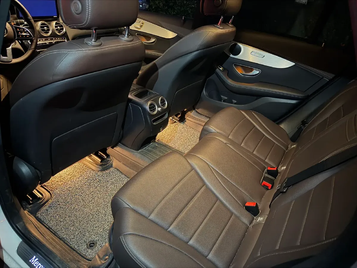 2021 Mercedes-Benz GLC Class 2.0T 197HP L4 9AT,autocango,china used car exporter,china ev exporter,chinese used car exporter,chinese used ev exporter