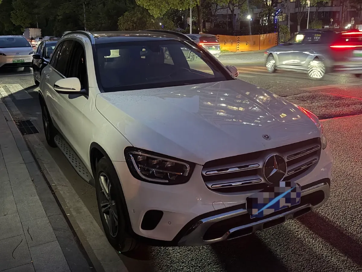 2021 Mercedes-Benz GLC Class 2.0T 197HP L4 9AT,autocango,china used car exporter,china ev exporter,chinese used car exporter,chinese used ev exporter